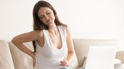 Andrej Medveď - Oberá vás bolesť chrbta o radosť z pohybu alebo vám narúša spánok? Hľadáte ako sa vyslobodiť zo zajatia tupej a dlhotrvajúcej bolesti chrbta a krku? Riešenie nájdete v prírode!