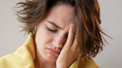 Andrej Medveď - Keď bolí aj dotyk - prečo sa migréna rozbehne a nepustí. Migréna nie je len bolesť hlavy.